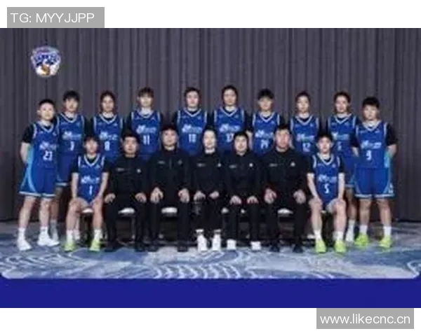 厦门白鹭女篮迎新援集结完毕全力冲击新赛季目标