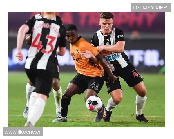 弗兰克分析热刺防守漏洞纽卡虽强但并非不可战胜