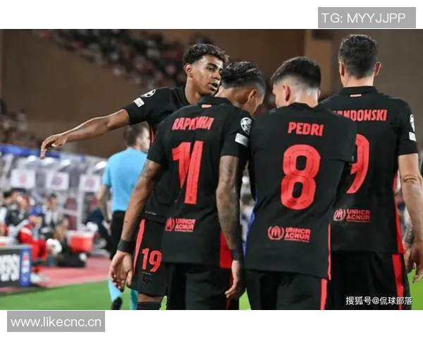 法甲最贵阵容揭晓青木领衔阿克利乌舍与布阿迪入选 法甲最贵阵容揭晓青木领衔阿克利乌舍与布阿迪入选