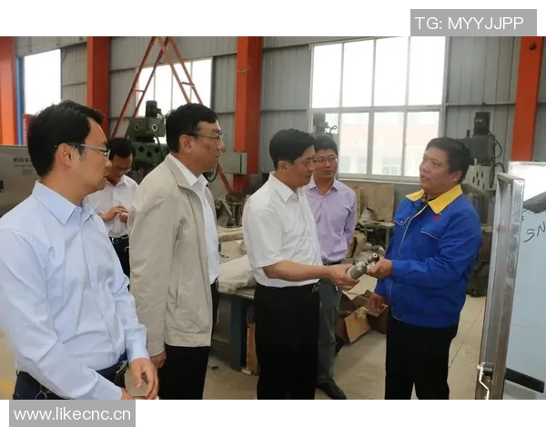 区楚良论中国足球发展路径强调短期与长期目标并重生存为首要任务