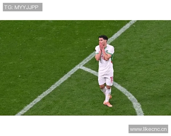 今日趣图:迪亚斯怀抱非洲杯冠军泪洒赛场重返皇马面临坐板凳困境 今日趣图:迪亚斯怀抱非洲杯冠军泪洒赛场重返皇马面临坐板凳困境