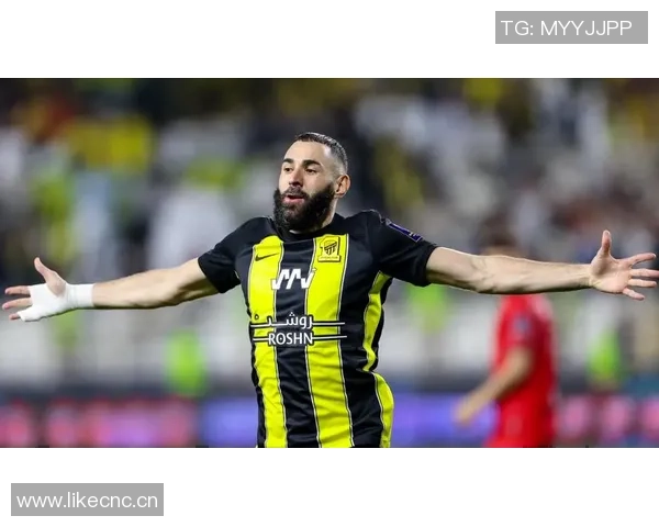 吉达联合快速反击先失一球本泽马第15分钟精彩破门助队反击