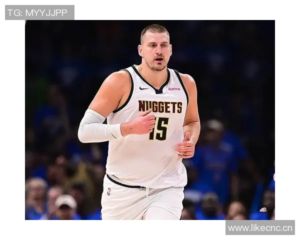 约基奇成NBA历史首位三项数据均列赛季前3的球员掘金揭幕战引关注