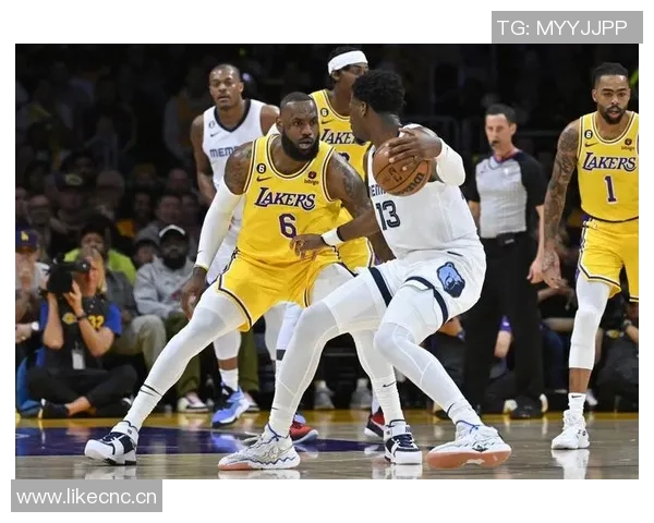 詹姆斯称小杰伦约翰逊2021届首轮秀实力惊人引发热议