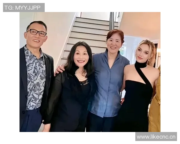 林书豪与成龙贝克汉姆同框合影三位传奇人物的梦幻时刻