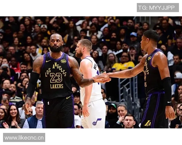 老詹复出后无球化转型展现惊人效果适应能力超乎预期的常青树 老詹复出后无球化转型展现惊人效果适应能力超乎预期的常青树